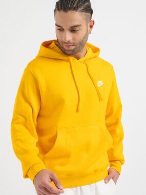 Nike Sportswear Club Fleece Hoodie Sweatshirt in Dandelion Yellow - Size Medium